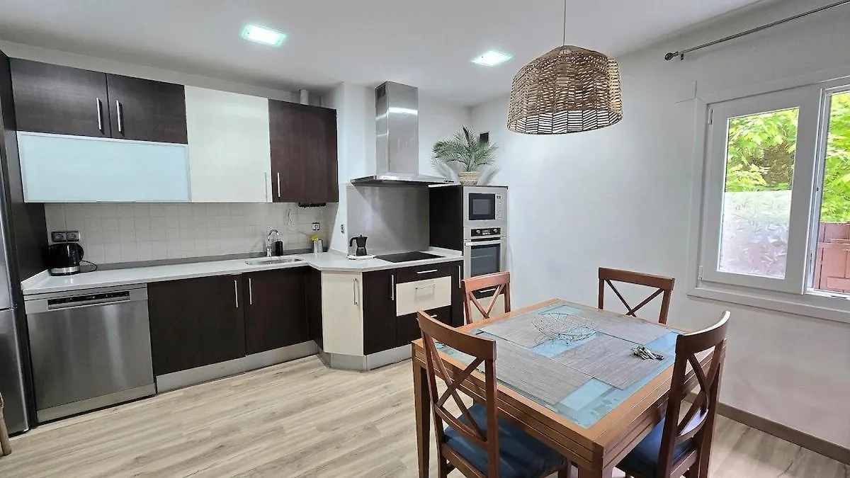 Los Luises Apt Free Parking Area San Sebastián 0*,  Spanien